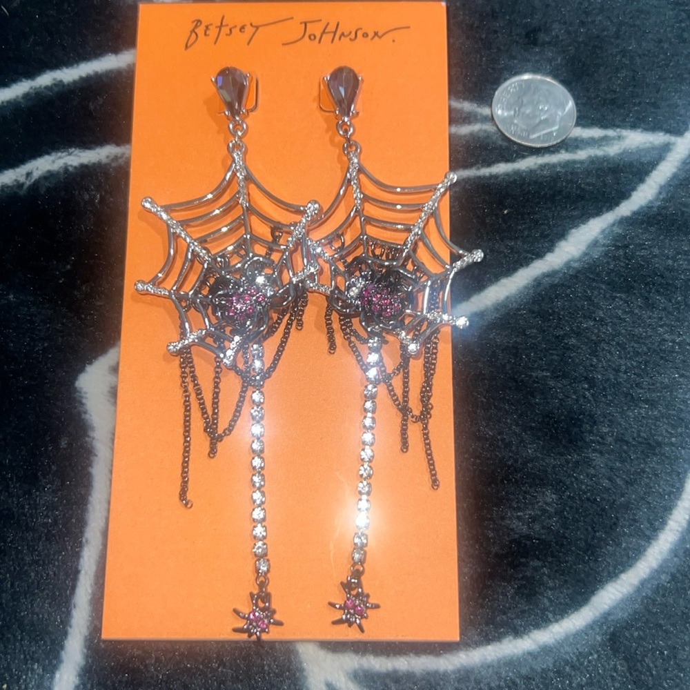 BNWT Betsey Johnson Halloween spiderweb earrings